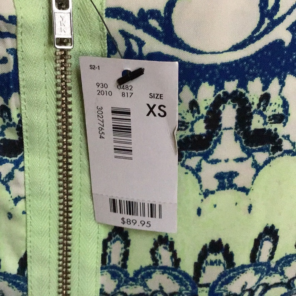 Dress - Picture 7 of 7